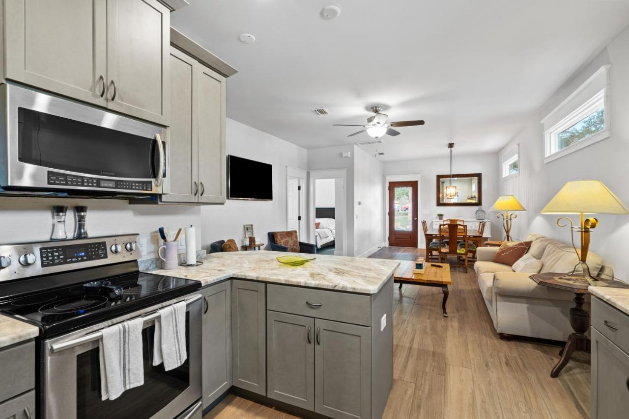 Hibiscus Hideaway Villa Tarpon Springs Exterior photo